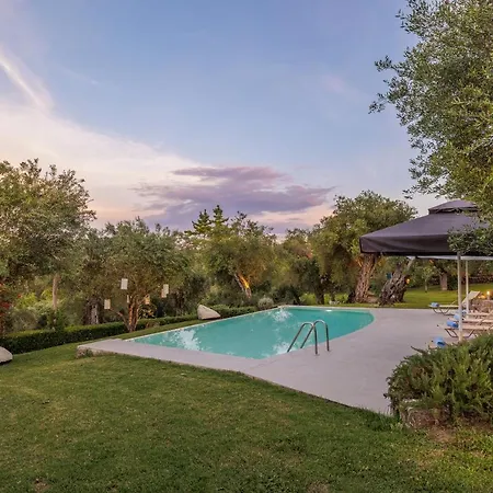 Villa Triklino Estate Áfra