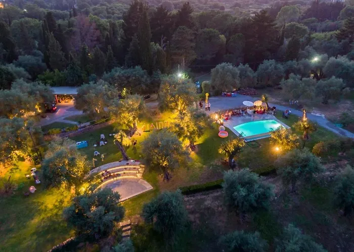 Triklino Estate Vilă Áfra