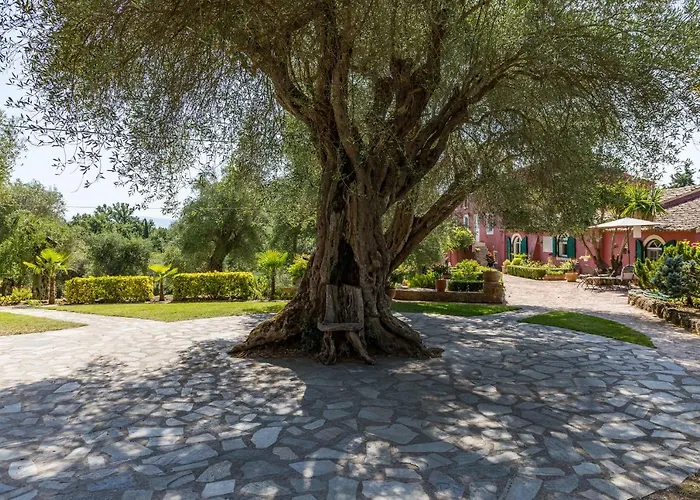 Triklino Estate *