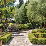 Triklino Estate