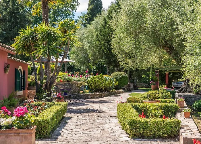 Triklino Estate